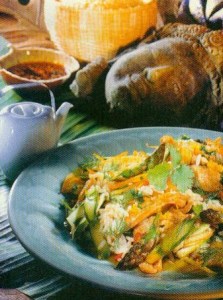 indonesische reispfanne mit hühnerbrust (ausländisch)