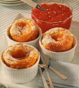 küchlein mit kirschkompott (dessert)