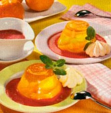 mandarinengelee mit himbeersauce (dessert)