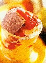 sahniges kaffee-eis mit grapefruits (dessert)