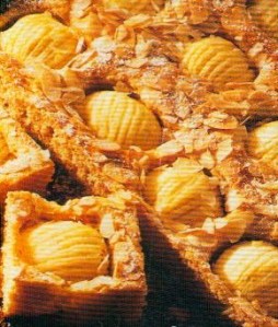 apfelkuchen mit mandelblättern (kuchen)