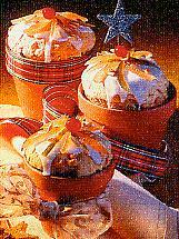 kleine pinienkernstollen im tontopf (kuchen)