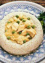 huhnerfrikassee-im-reisrand-geflugel