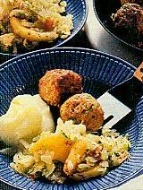 hackklösschen mit weisskohl-apfel-gemüse (hack)