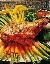 Milchlammkeule mit Frühlingsgemüse (Lamm)