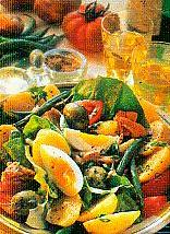 gemüsesalat mit ei, thunfisch und salami (salat)